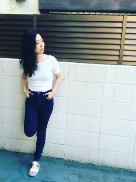 「GU（ジーユー）のアイテム（サンダル、ホワイト系）」を使った、lilmiwawaさん（レディース・155cm）の春コーディネート