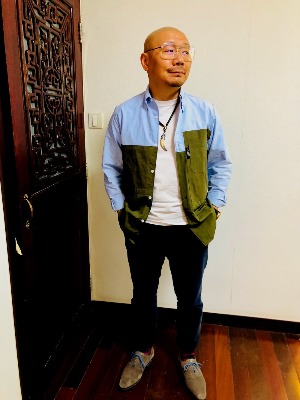 「uncle fuのアイテム（シャツ/ブラウス、その他）」を使った、蘑菇東哥さん（メンズ・172cm）の春コーディネートの1枚目の写真