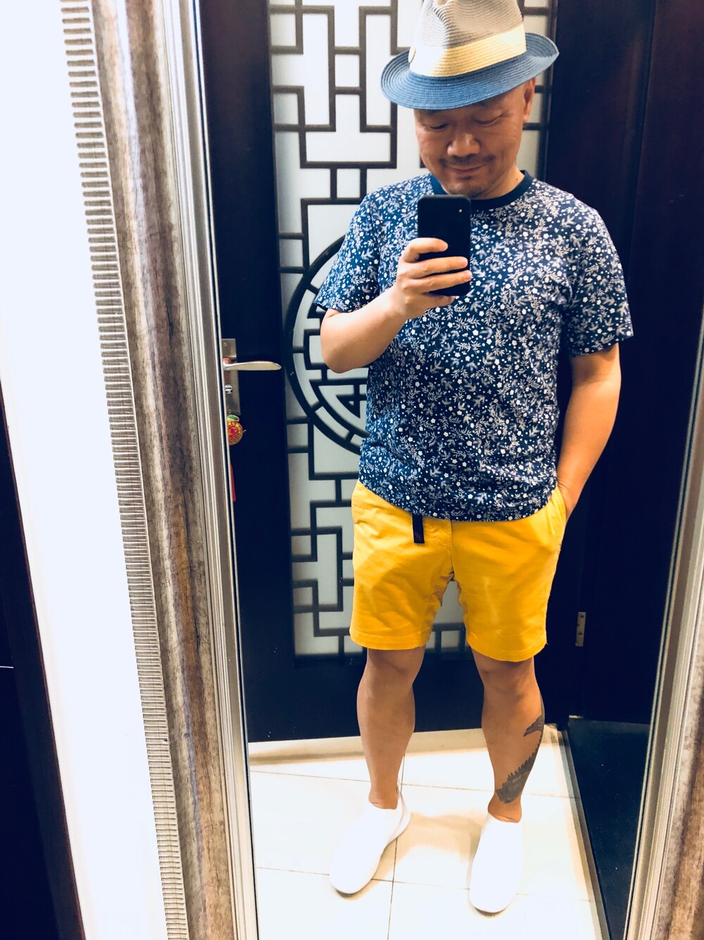 「UNIQLOのアイテム（Tシャツ/カットソー、その他）」を使った、蘑菇東哥さん（メンズ・172cm）の夏コーディネートの1枚目の写真