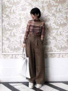 「initial（イニシャル）のアイテム（バッグ）」を使った、大岛小鸟さん（レディース・156cm）の秋コーディネート