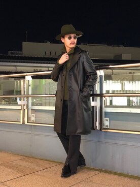「スリットパンツ」｜「アイテム（チェスターコート）」を使った、okaiさん（メンズ・172cm）の秋コーディネート