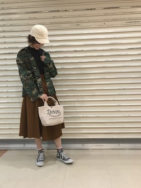 「ひざ丈スカート」｜「アイテム（ジャケット/アウター）」を使った、natsukiさん（レディース・168cm）の秋コーディネート