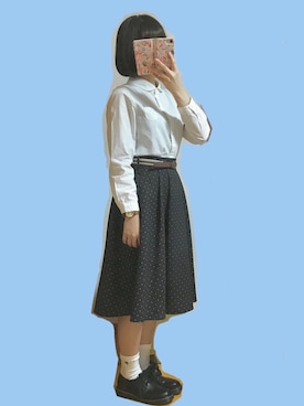 「ドット柄スカート」｜「アイテム（アナログ腕時計）」を使った、なかさん（レディース・153cm）の春コーディネート