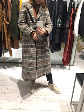 「STUDIOUS（ステュディオス）のアイテム（チェスターコート）」を使った、CHIYORI TAKAGAKIさん（レディース・156cm）の秋コーディネート