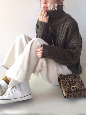 「AMERICAN HOLIC（アメリカンホリック）の【追加生産】太コーデュロイワイドパンツ（その他パンツ）」を使った、hanicoさん（レディース・155cm）の冬コーディネート