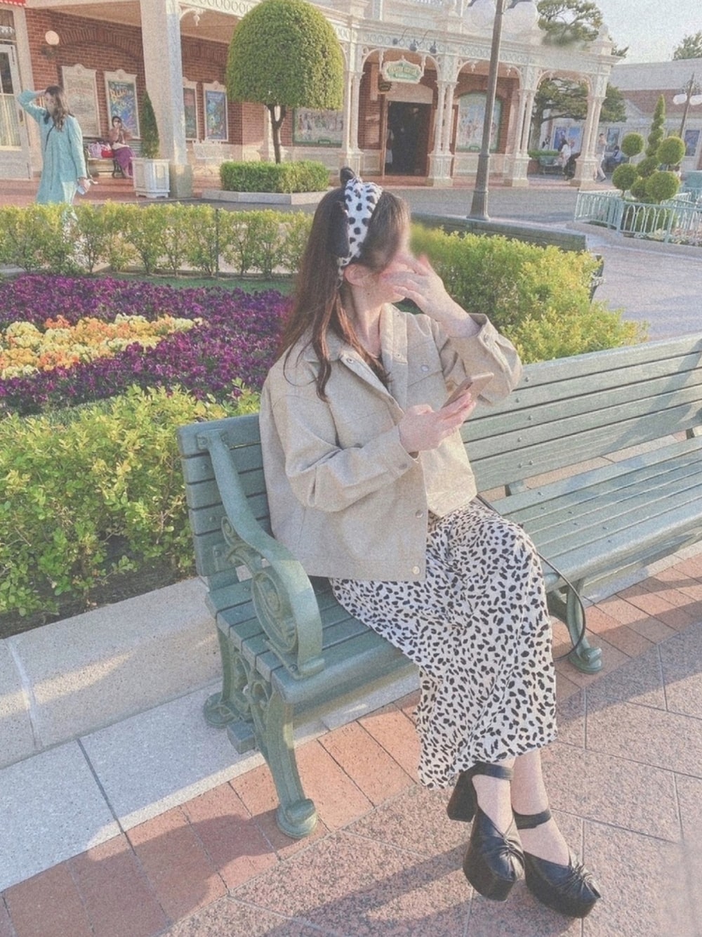 「ディズニーコーデ、101匹わんちゃん、春コーデ」｜「archivesのフェイクスエードGジャン（ブルゾン、ベージュ系）」を使った、へむむさん（レディース・159cm）の春コーディネートの1枚目の写真
