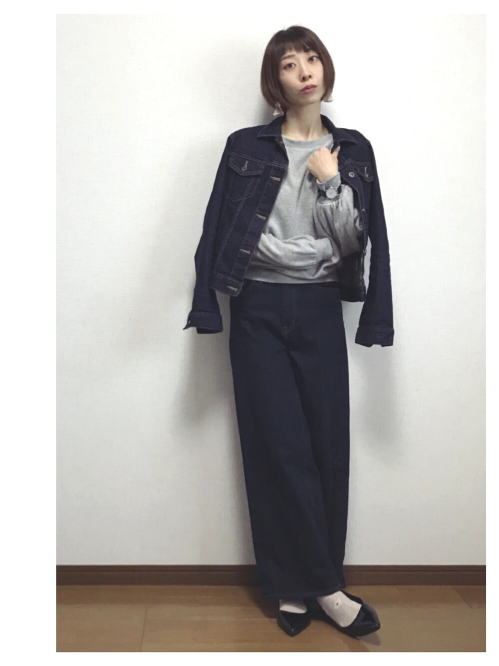 「デニムオンデニム、デニムジャケット、デニムワイドパンツ、スウェット、タッセル、UNIQLO、GLOBAL WORK、CITIZEN」｜「cherry-kのアイテム（イヤリング、ベージュ系）」を使った、Lilychouchouさん（レディース・163cm）の春コーディネートの1枚目の写真