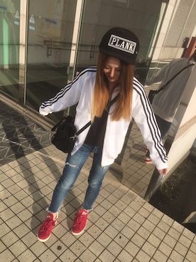 「Ungrid（アングリッド）のフレイドヘムストスリ（デニムパンツ）」を使った、kuchan☻さん（レディース・151cm）の春コーディネート