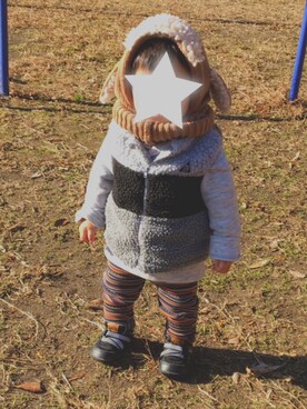 「babygap」｜「アイテム（スウェット）」を使った、BBさん（キッズ・80cm）の冬コーディネート