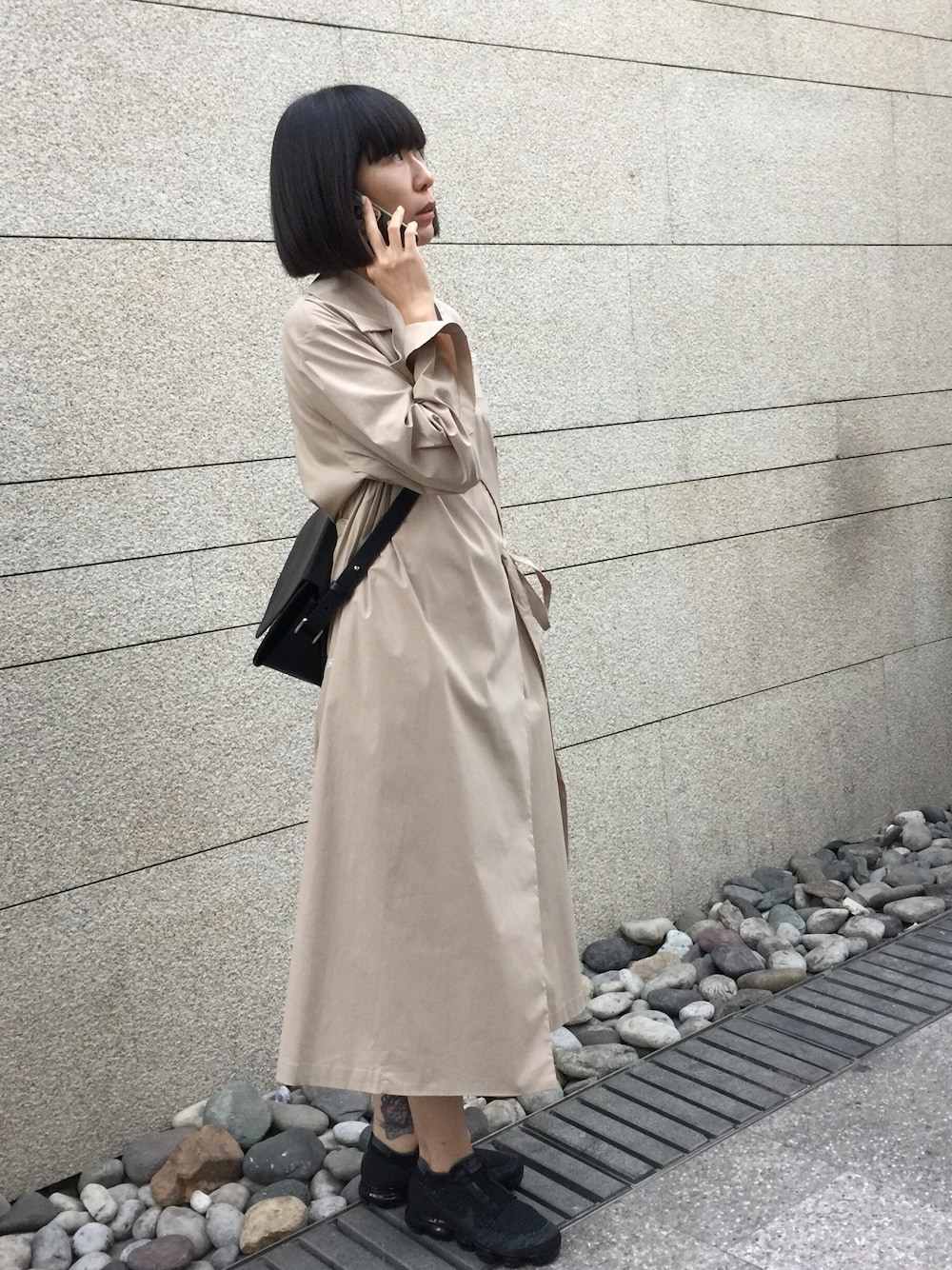「秋のコーデ、シンプル、カジュアル、オトナカジュアル、COMME des GARCONS、Ann Demeulemeester、recto」｜「rectoのアイテム（シャツワンピース、ベージュ系）」を使った、weiさん（レディース・168cm）の秋コーディネートの1枚目の写真
