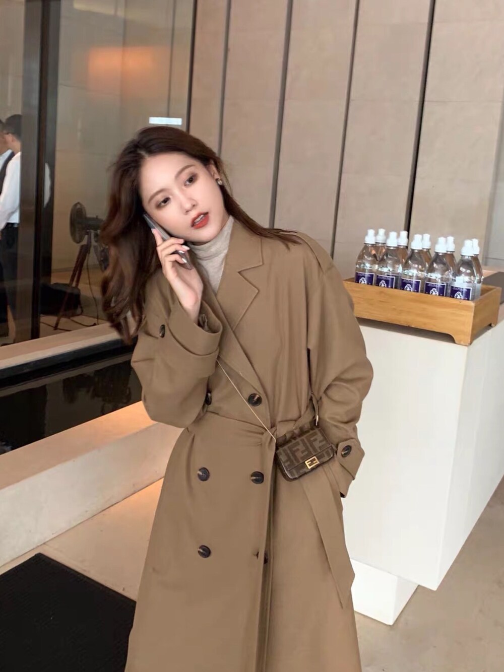 「autumn look」｜「no brandのアイテム（チェスターコート、ブラウン系）」を使った、废话真多废话真多さん（レディース・160cm）の秋コーディネートの1枚目の写真