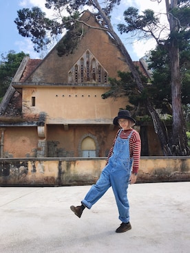 「FOSSIL Q（フォッシルキュー）のアイテム（アナログ腕時計）」を使った、Cat Linhさん（レディース・160cm）の秋コーディネート