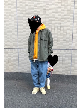 「クラークス」｜「アイテム（ミリタリージャケット）」を使った、スーさん（メンズ・173cm）の秋コーディネート