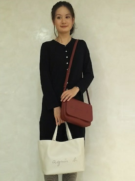 「バッグ2個持ち」｜「アイテム（トートバッグ）」を使った、Voyage Osaka Takashimayaさん（レディース・162cm）の夏コーディネート