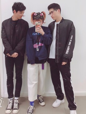 「H&M（エイチ・アンド・エム）のアイテム（チノパンツ、ホワイト系）」を使った、SpookyBoboさん（レディース・168cm）の春コーディネート
