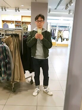 「Champion（チャンピオン）のアイテム（スタジャン）」を使った、nianliuさん（メンズ・165cm）の冬コーディネート