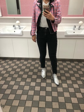「FOREVER 21」｜「アイテム（ライダースジャケット）」を使った、aさん（レディース・165cm）の秋コーディネート