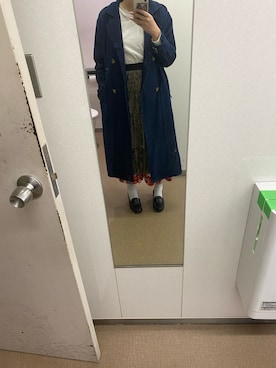 「ティアードスカート」｜「アイテム（トレンチコート）」を使った、aさん（レディース・165cm）の秋コーディネート