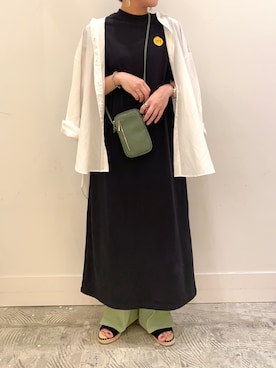 「USAコットン」｜「アイテム（スラックス）」を使った、coen まつこさん（レディース・163cm）の春コーディネート