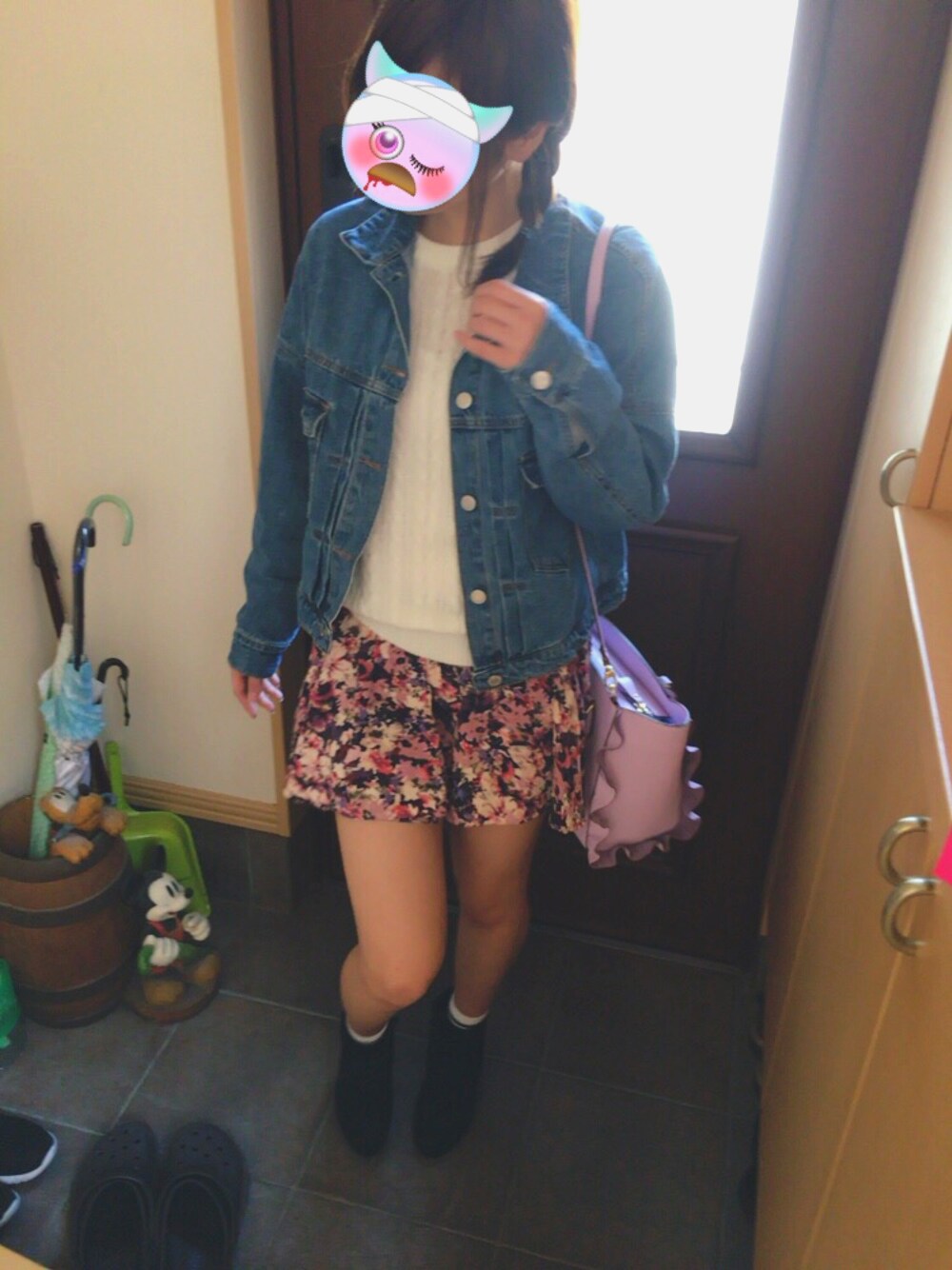 「tiptopのアイテム（デニムジャケット、ブルー系）」を使った、ちぃさん（レディース・155cm）の春コーディネートの1枚目の写真
