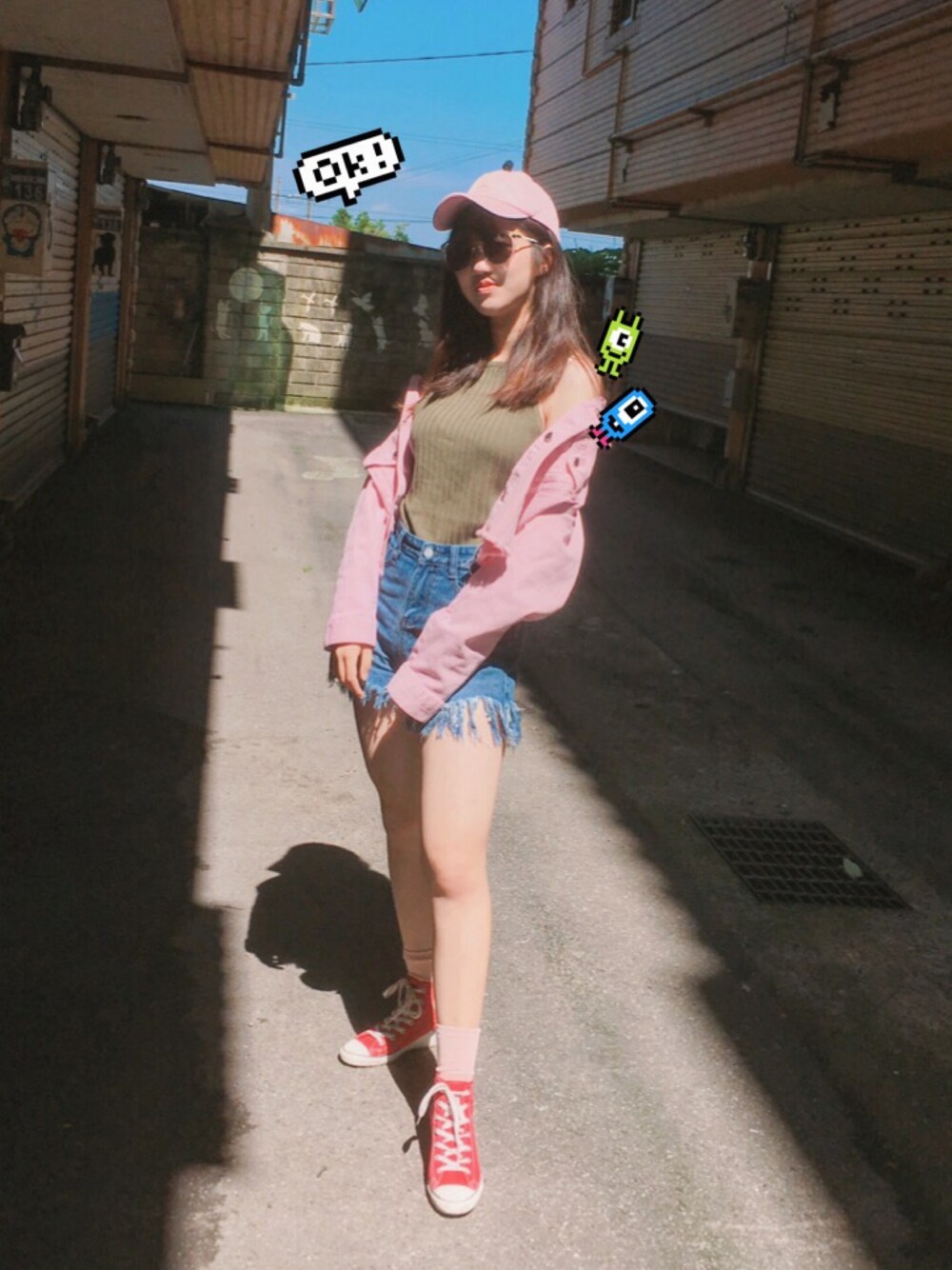 「pink、H&M、Sunnyday」｜「H&Mのアイテム（デニムジャケット、ピンク系）」を使った、yunnieさん（レディース・163cm）の春コーディネートの1枚目の写真