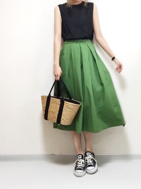 「titivate（ティティベイト）のタイプライタータックフレアスカート（スカート）」を使った、minminmaaaさん（レディース・168cm）の夏コーディネート