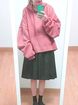 natsumiさんの「ビッグシルエットカットオフ裾パーカー1277」を使ったコーディネート