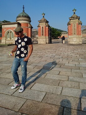 「UNIQLO（ユニクロ）のアイテム（デニムパンツ、ブルー系）」を使った、かんさん（メンズ）の春コーディネート