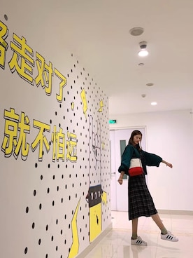 「MOUSSY（マウジー）のアイテム（ライダースジャケット）」を使った、吴小萱さん（レディース・179cm）の春コーディネート