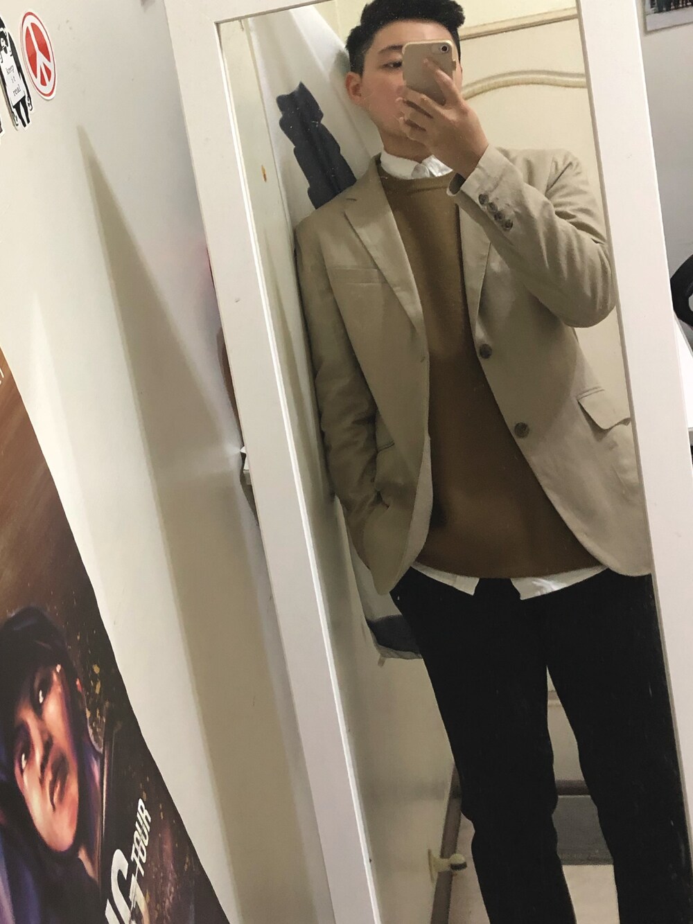 「GUのアイテム（テーラードジャケット、ベージュ系）」を使った、tangさん（メンズ・170cm）の夏コーディネートの1枚目の写真