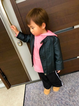 「息子コーデ」｜「アイテム（ブーツ）」を使った、おとさん（キッズ・90cm）の秋コーディネート