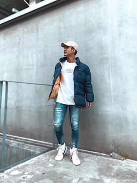 「アイテム（ダウンジャケット/コート、ブルー系）」を使った、keigoyamazakiさん（メンズ・172cm）の冬コーディネート