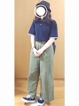 ポロシャツを使った 黒スニーカー のレディース人気ファッションコーディネート Wear