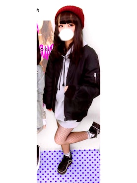 「赤ニット帽」｜たむたむさん（レディース・161cm）の春コーディネート