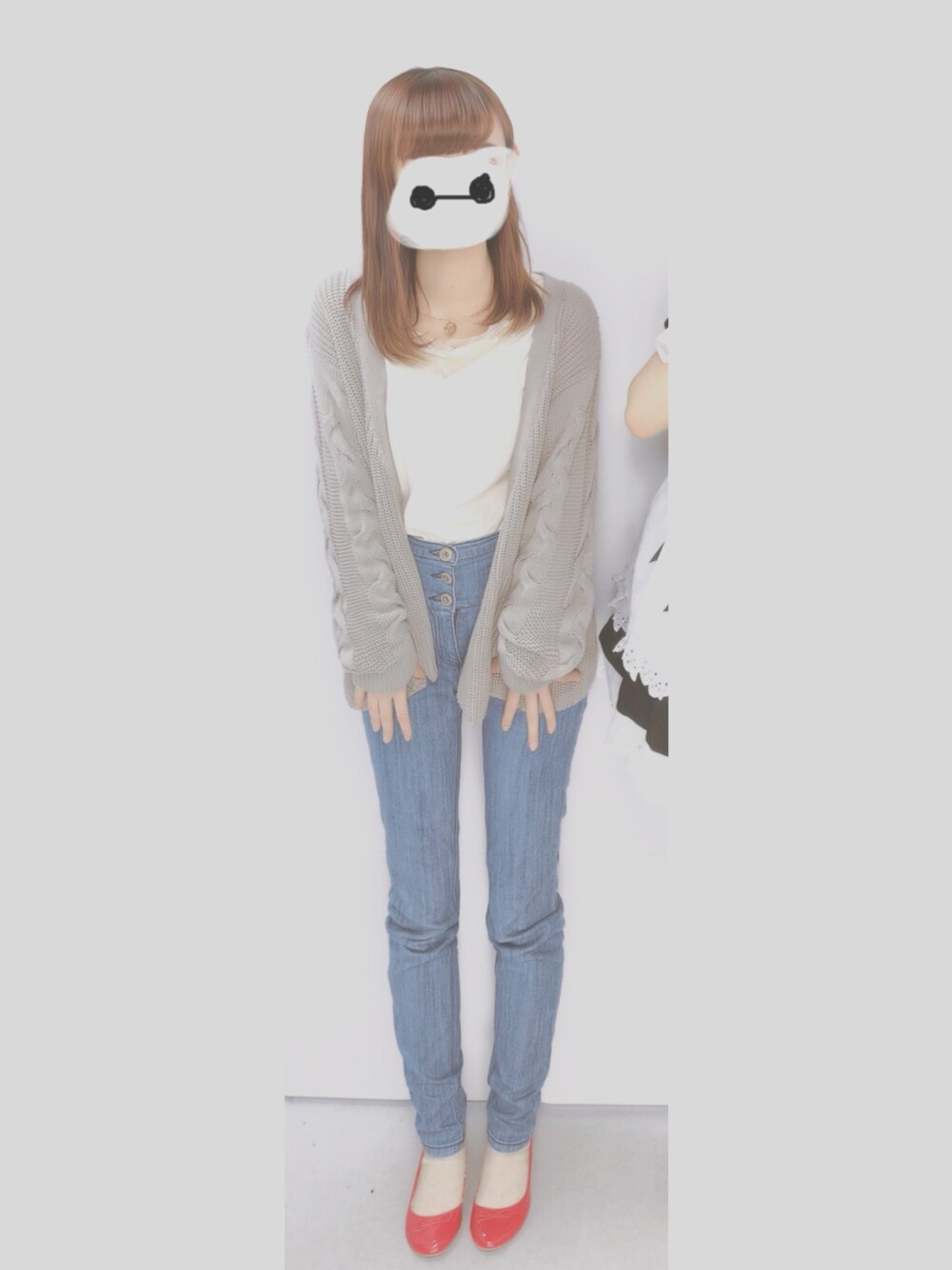 「春コーデ、バレエシューズ、グレーカーディガン、レーストップス、ハイウエストデニム、スキニー、2018ss、おしゃれさんと繋がりたい」｜「apres jourの袖ケーブルトッパ―カーディガン【ZOZOTOWN限定アイテム】（カーディガン/ボレロ、グレー系）」を使った、たむたむさん（レディース・161cm）の春コーディネートの1枚目の写真