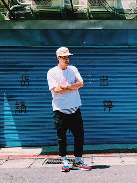 「plain-me（プレインミー）のアイテム（Tシャツ/カットソー）」を使った、AshWangさん（メンズ・176cm）の秋コーディネート