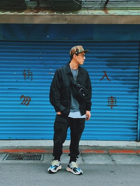 「wisdom（ウィズダム）のアイテム（バッグ）」を使った、AshWangさん（メンズ・176cm）の春コーディネート