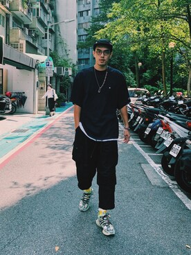 スニーカーを使った Ispa の人気ファッションコーディネート Wear