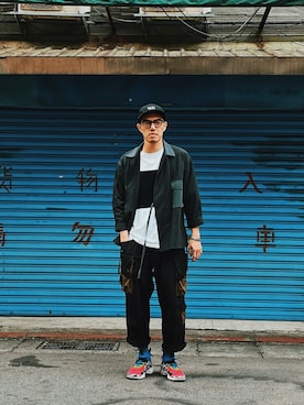 「plain-me（プレインミー）のアイテム（その他アウター）」を使った、AshWangさん（メンズ・176cm）の春コーディネート
