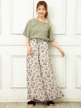 「リラックスコーデ」｜「アイテム（その他）」を使った、INGNI STORE(イングストア）さん（レディース・165cm）の夏コーディネート