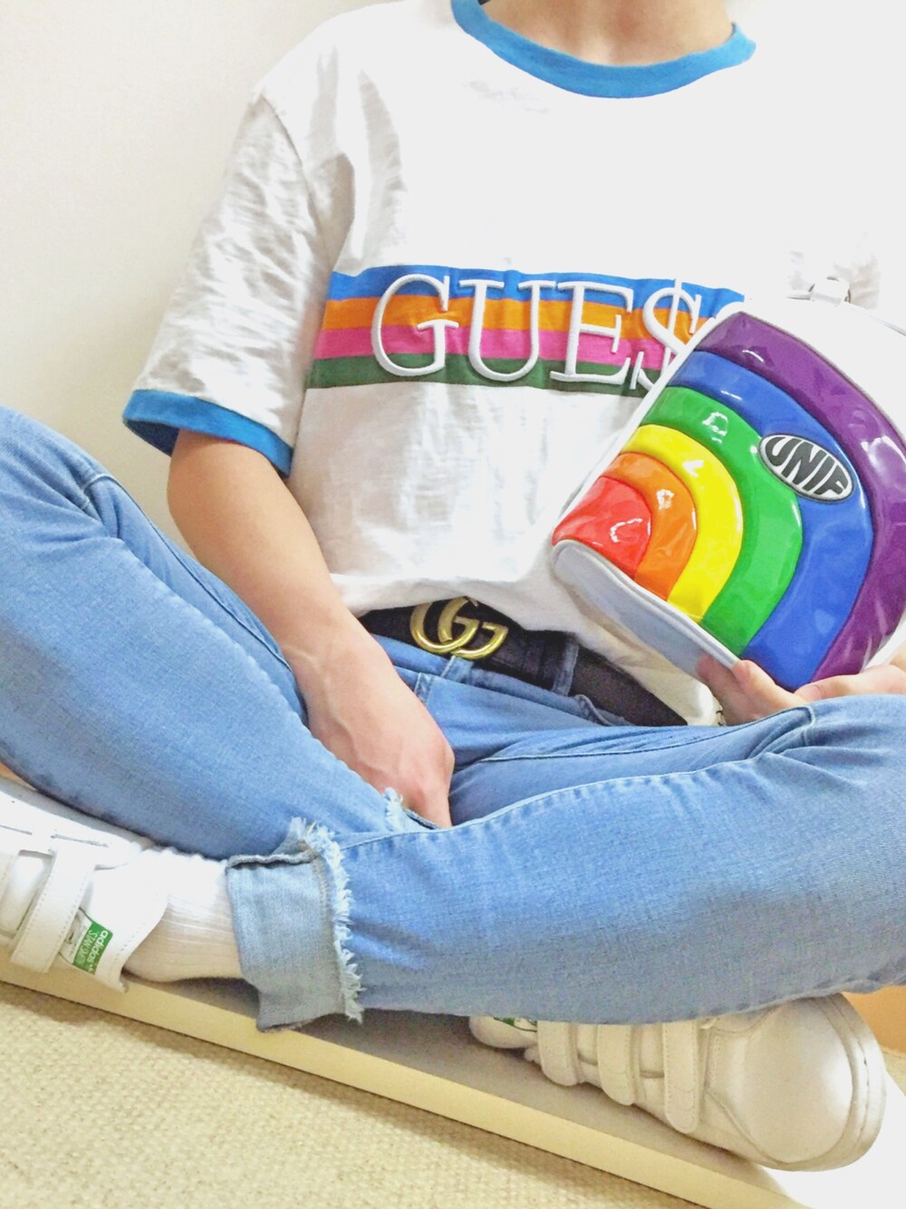 「休日スタイル、春コーデ、デニム、プチプラ、スニーカー、高校生、夏、カラフル、ラフ、リュック」｜「adidas Originalsの【adidas】STAN SMITH CF（スニーカー、ホワイト系）」を使った、ゆうきさん（メンズ・172cm）の冬コーディネートの1枚目の写真