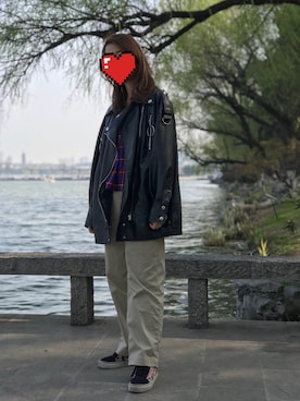 「UNIQUE（ユニーク）のアイテム（パンツ）」を使った、頑固wさん（レディース・170cm）の春コーディネート