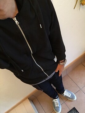 「CABANE de ZUCCa（カバンドズッカ）のアイテム（パーカー）」を使った、ふる〜いの着るヤツ。さん（メンズ・173cm）の秋コーディネート