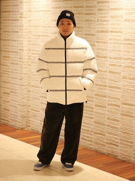 「JOURNAL STANDARD relume（ジャーナルスタンダード　レリューム）のアイテム（ニットキャップ/ビーニー）」を使った、SUさん（メンズ・173cm）の冬コーディネート
