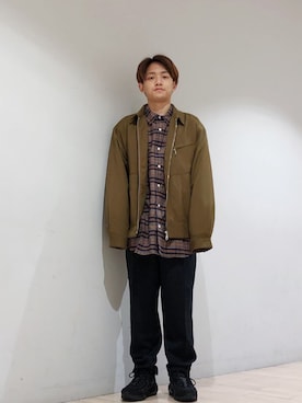 「ナイキスニーカー」｜「アイテム（ブルゾン）」を使った、kousukeさん（メンズ・160cm）の秋コーディネート