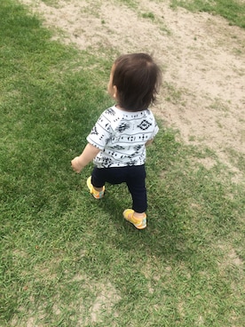 「西松屋（ニシマツヤ）のアイテム（Tシャツ/カットソー、ホワイト系）」を使った、manamiさん（レディース・168cm）の夏コーディネート