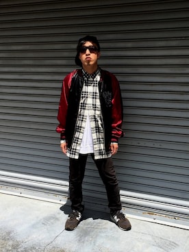 「オーバーサイズシャツ」｜「アイテム（ナイロンジャケット）」を使った、Vinnyさん（メンズ・163cm）の春コーディネート