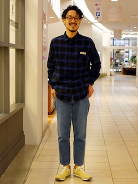 「アイテム（スニーカー、イエロー系）」を使った、LB_UENOさん（メンズ・182cm）の春コーディネート