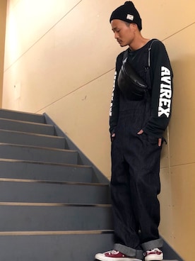 「オールブラック」｜「アイテム（サロペット/オーバーオール）」を使った、yo-sukeさん（メンズ・180cm）の秋コーディネート