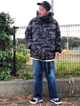 「AVIREX（アヴィレックス）のアイテム（ダウンジャケット/コート）」を使った、yo-sukeさん（メンズ・180cm）の秋コーディネート